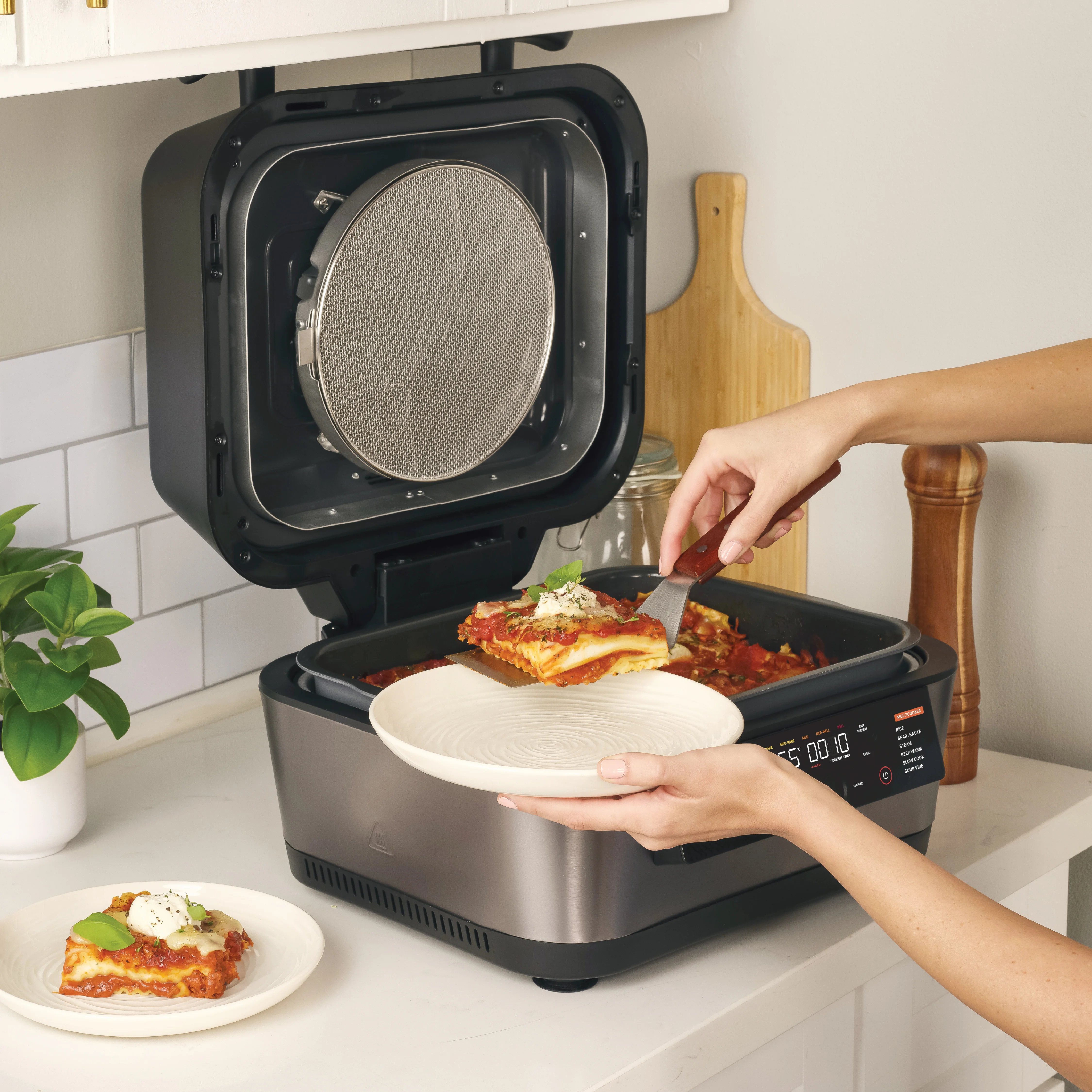 Revolution 3-in-1 Grill, Air Fryer & Multicooker - Image 8